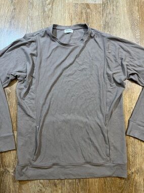 Tommy John Ribbed Crewneck Sweatshirt Shirt Driftwood Brown Medium M Long Sleeve